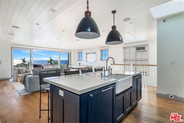 703 Bayview Drive, Manhattan Beach, CA 90266