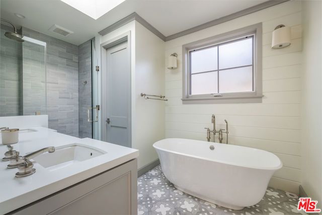 703 Bayview Drive, Manhattan Beach, CA 90266