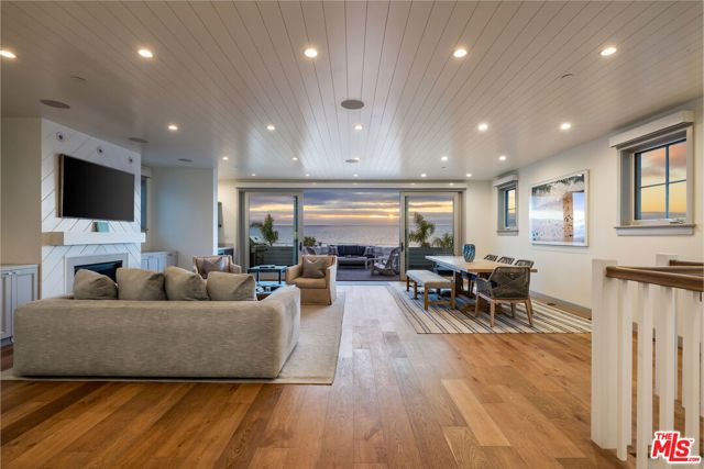 703 Bayview Drive, Manhattan Beach, CA 90266