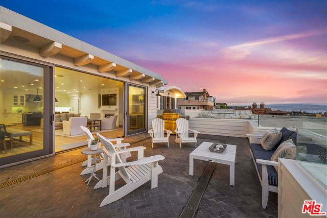 703 Bayview Drive, Manhattan Beach, CA 90266