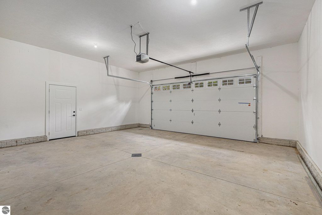 Image 16 of property listing at 6076 Heartwood Trail, Lake Ann, MI 49650