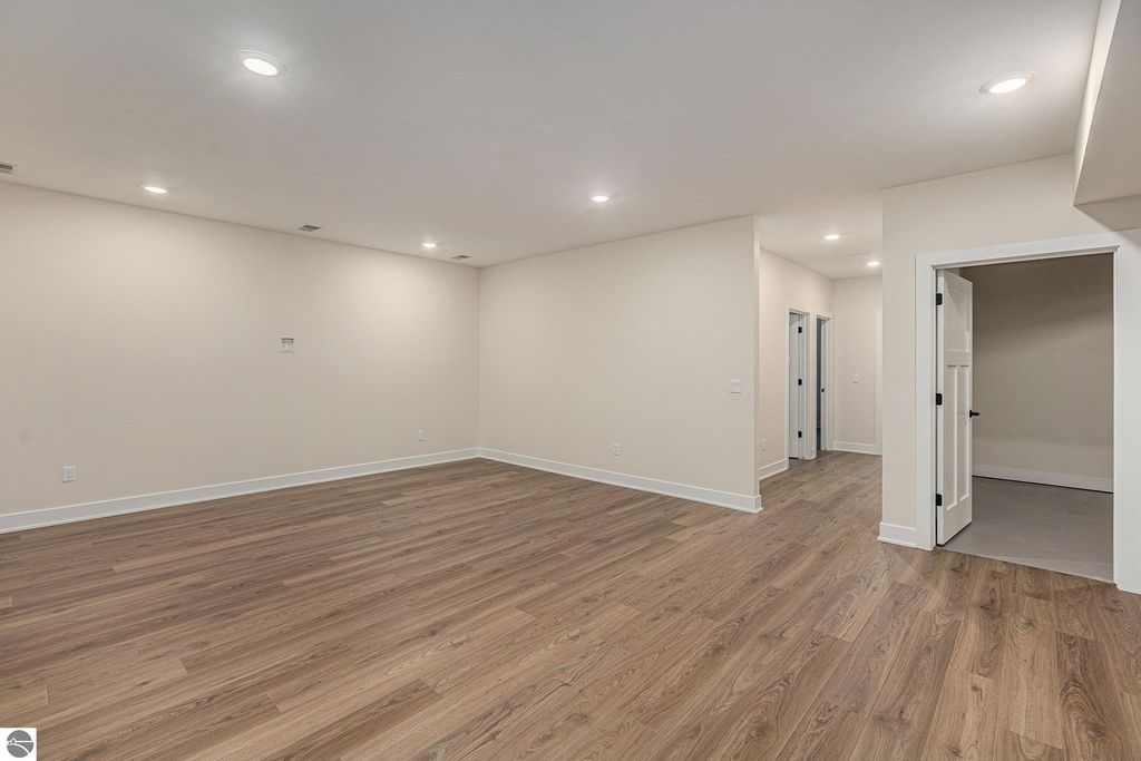 Image 23 of property listing at 6076 Heartwood Trail, Lake Ann, MI 49650