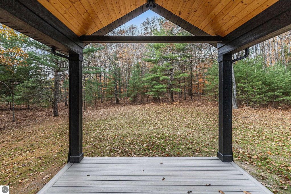 Image 7 of property listing at 6076 Heartwood Trail, Lake Ann, MI 49650