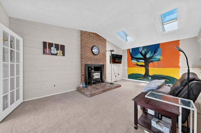 245 Roseland Drive, Canton, MI 48187