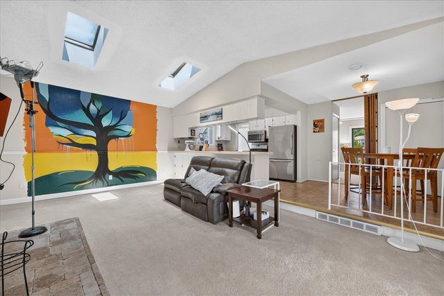 245 Roseland Drive, Canton, MI 48187