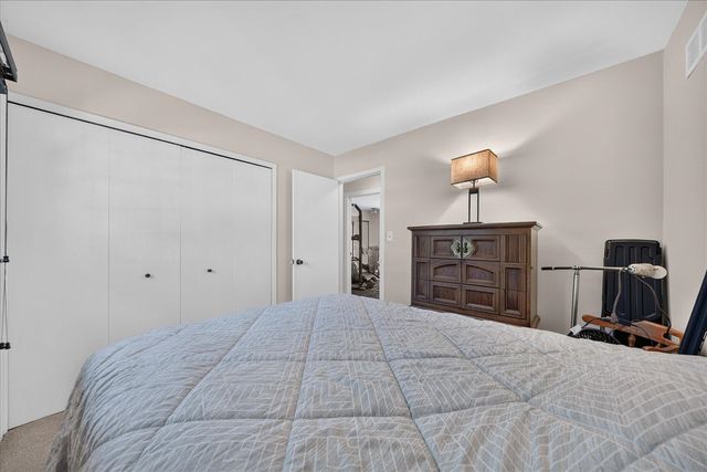 245 Roseland Drive, Canton, MI 48187