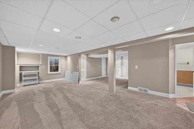 245 Roseland Drive, Canton, MI 48187