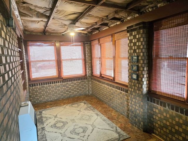 2215 Benderwirt Avenue, Rockford, IL 61103