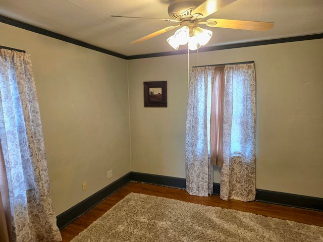 2215 Benderwirt Avenue, Rockford, IL 61103