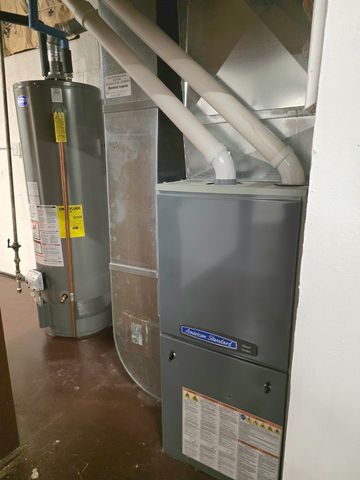 2215 Benderwirt Avenue, Rockford, IL 61103