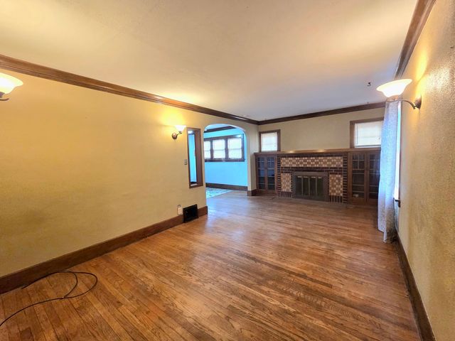 2215 Benderwirt Avenue, Rockford, IL 61103