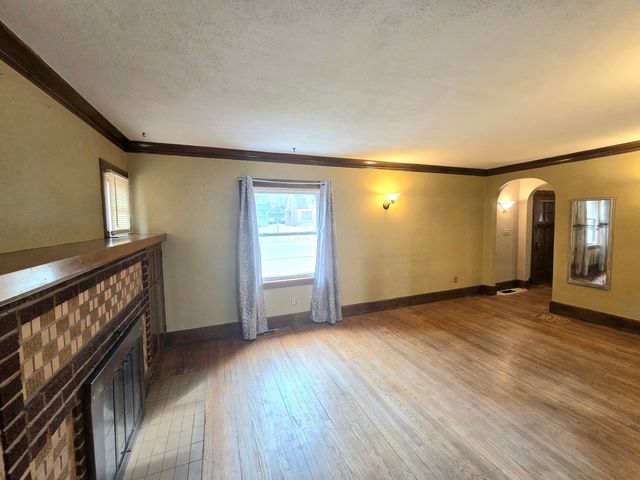 2215 Benderwirt Avenue, Rockford, IL 61103