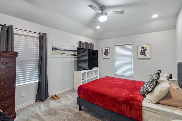 1317 Dacki Avenue, Dallas, TX 75211