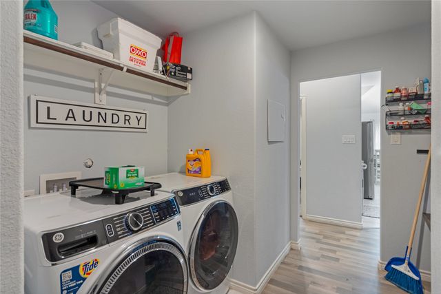 1317 Dacki Avenue, Dallas, TX 75211