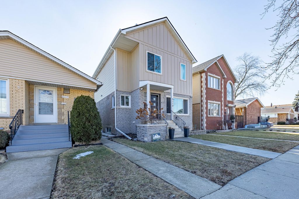 Image 2 of property listing at 6119 W 55th Street, Chicago, IL 60638