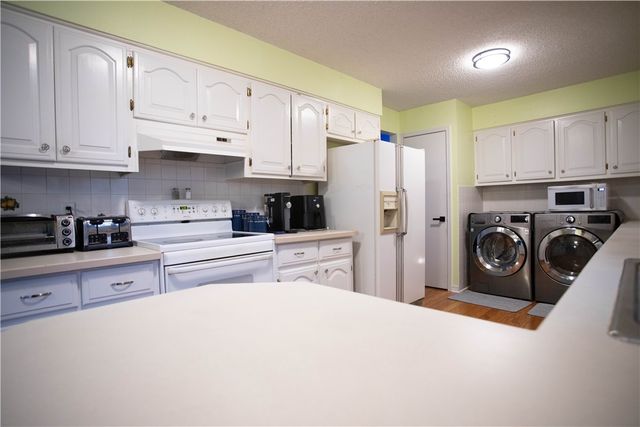 130 Shelton Drive, Eureka Springs, AR 72632