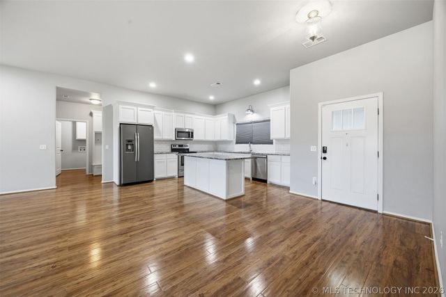 5447 Roadrunner Drive, Durant, OK 74701