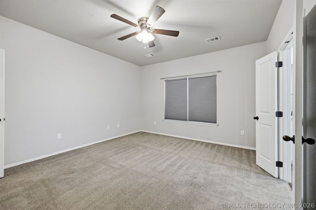 5447 Roadrunner Drive, Durant, OK 74701