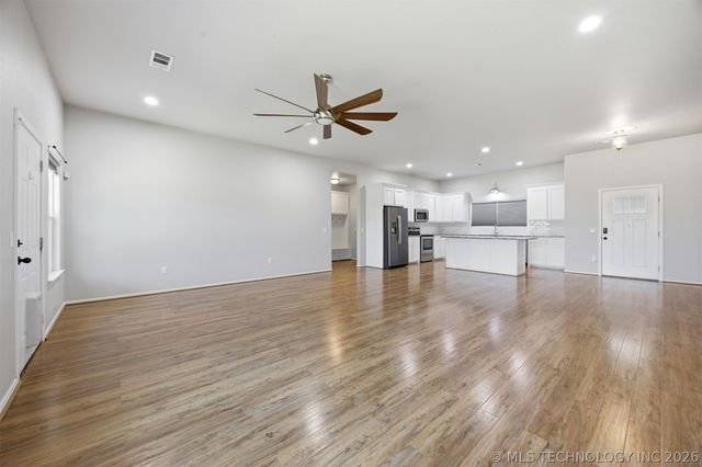 5447 Roadrunner Drive, Durant, OK 74701