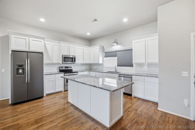 5447 Roadrunner Drive, Durant, OK 74701