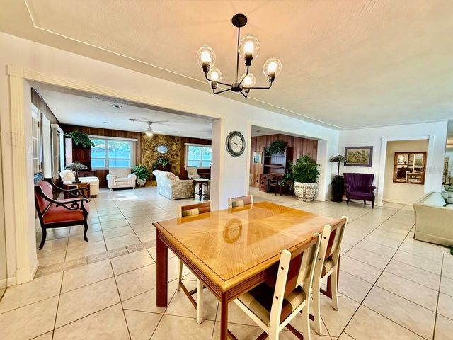 9970 54TH AVENUE N, St Petersburg, FL 33708