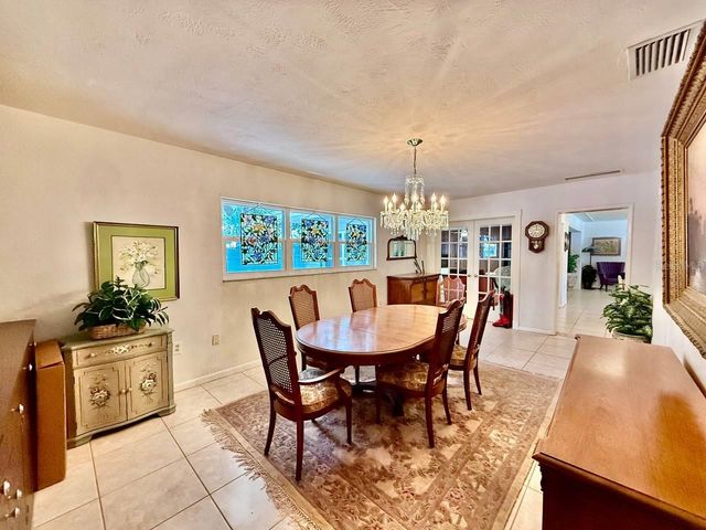 9970 54TH AVENUE N, St Petersburg, FL 33708