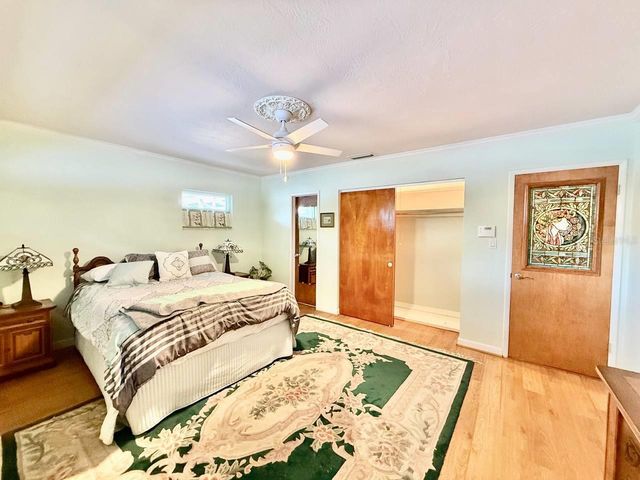 9970 54TH AVENUE N, St Petersburg, FL 33708