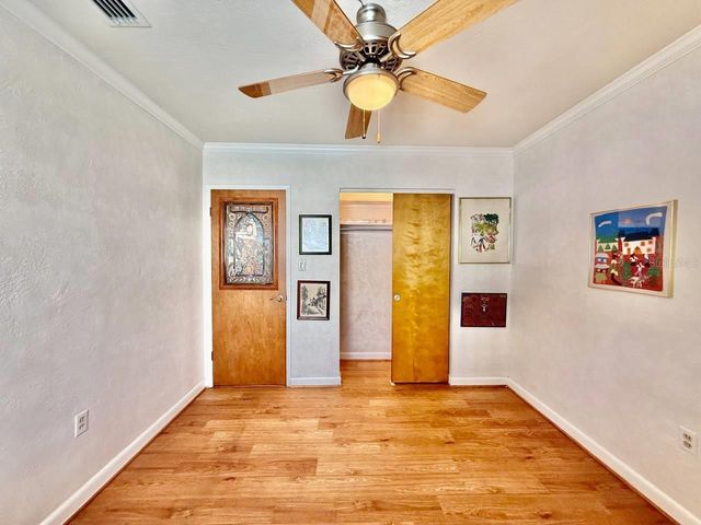 9970 54TH AVENUE N, St Petersburg, FL 33708