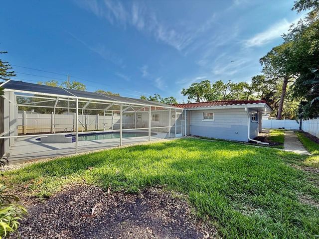 9970 54TH AVENUE N, St Petersburg, FL 33708