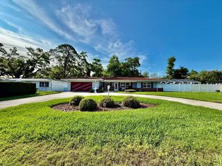 9970 54TH AVENUE N, St Petersburg, FL 33708