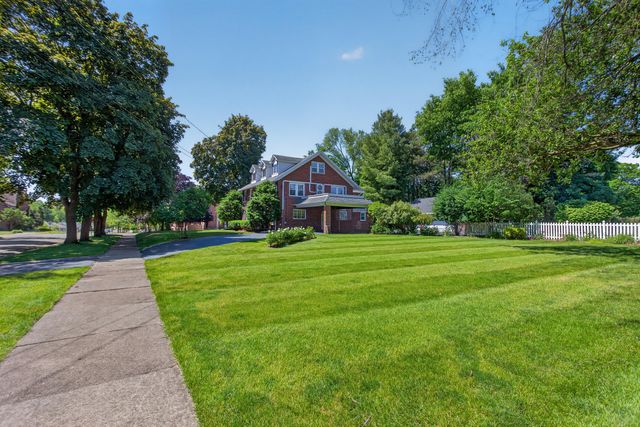 612 S Bowen, Jackson City, MI 49203