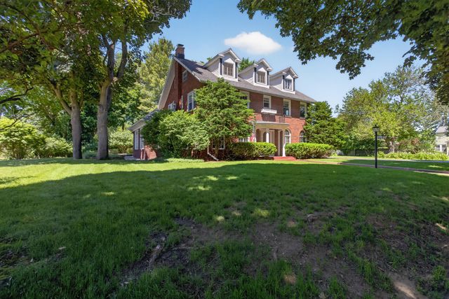 612 S Bowen, Jackson City, MI 49203