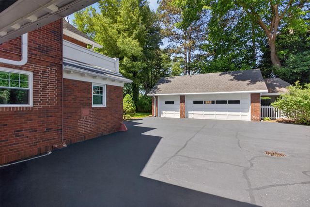 612 S Bowen, Jackson City, MI 49203