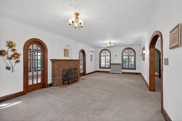 612 S Bowen, Jackson City, MI 49203