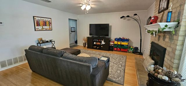 6205 Sunnybrook Drive, Watauga, TX 76148