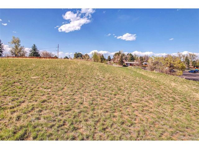 7402 W 76th Ave, Arvada, CO 80003