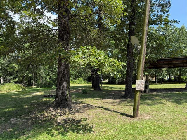 230 Hideout Circle, Livingston, TX 77351