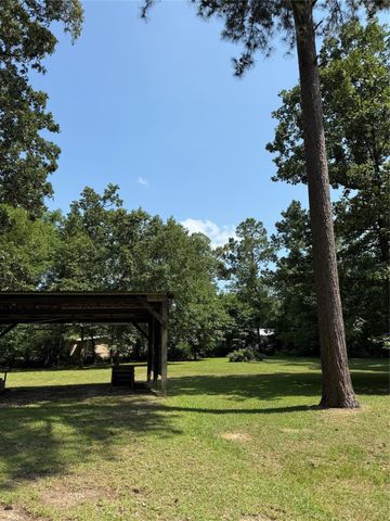 230 Hideout Circle, Livingston, TX 77351