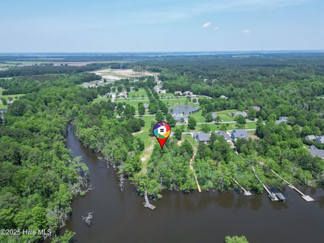 304 Megan Loop, Hertford, NC 27944