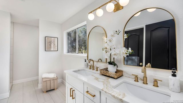 606 San Augustine, New Braunfels, TX 78132