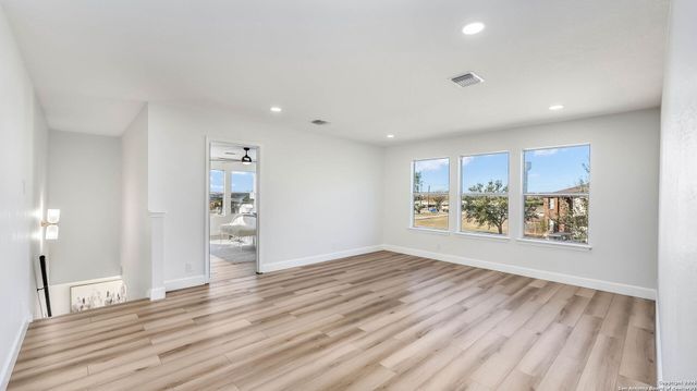 606 San Augustine, New Braunfels, TX 78132