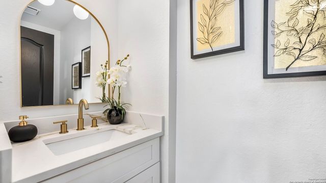 606 San Augustine, New Braunfels, TX 78132