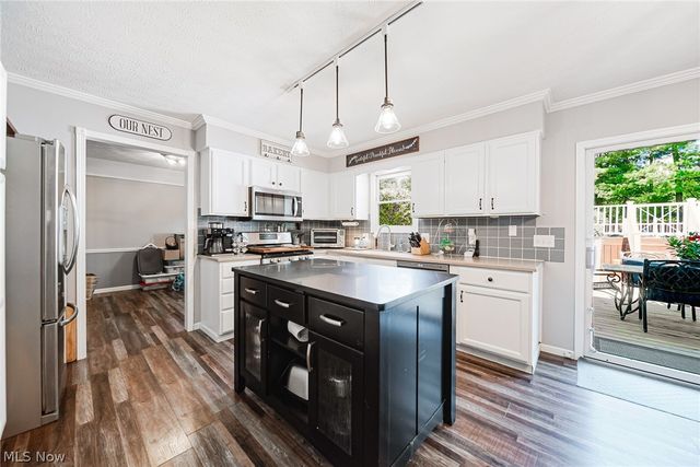 930 Essex Lane, Medina, OH 44256
