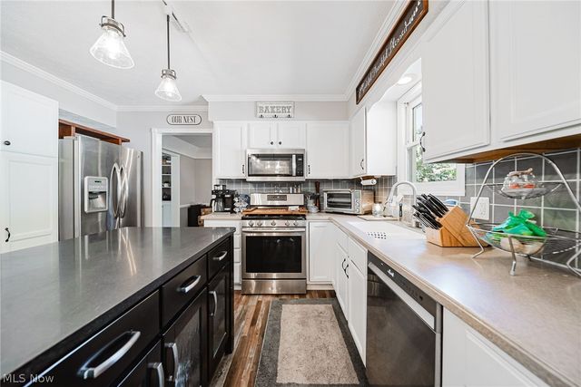 930 Essex Lane, Medina, OH 44256