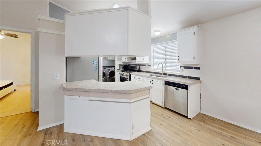 6301 Warner Avenue 88, Huntington Beach, CA 92647