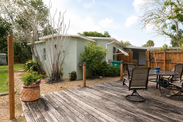 103 SE Bonita Court, Port St. Lucie, FL 34983