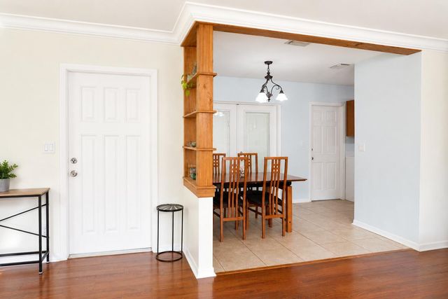 103 SE Bonita Court, Port St. Lucie, FL 34983