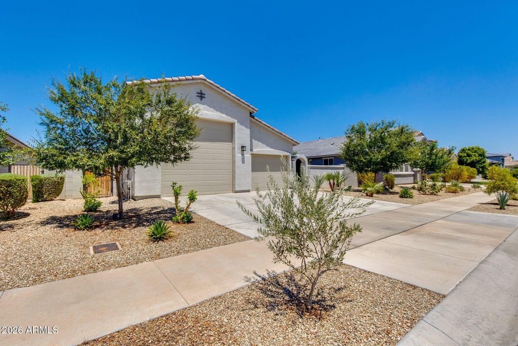 17780 W MONTE LINDO Lane, Surprise, AZ 85387 — photo 5