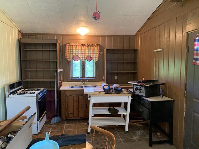 W12226 BOW STRING DRIVE, Hancock, WI 54943