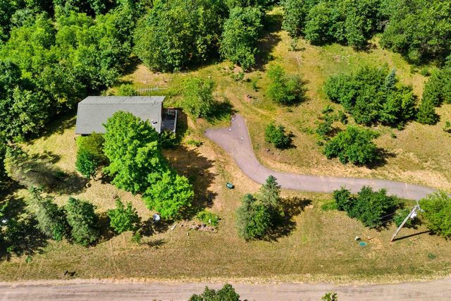 W12226 BOW STRING DRIVE, Hancock, WI 54943
